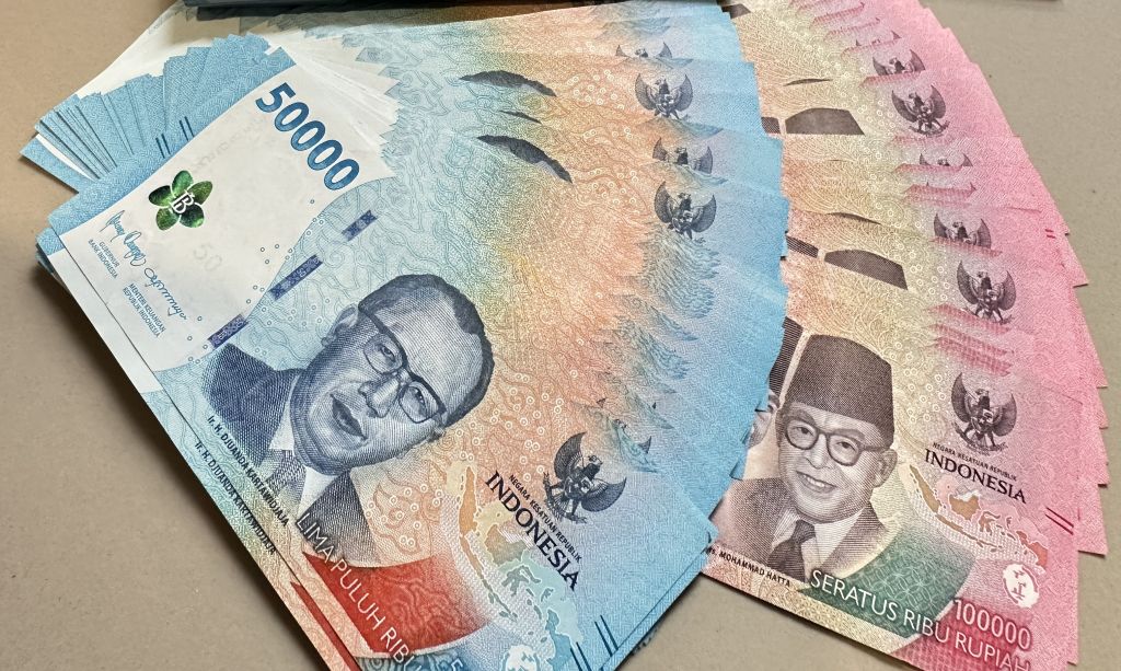 Rupiah Dibuka Melemah ke Rp18.071 per Dolar AS, Konflik Iran-AS Jadi Pemicu Utama