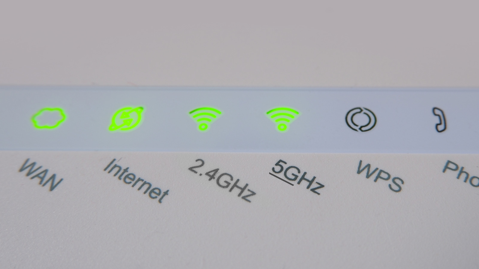 Panduan Memilih Jaringan Wi-Fi: 4 Perangkat Wajib 5GHz dan 4 yang Cukup 2.4GHz