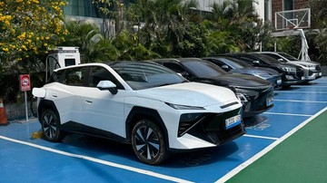 Omoda O4 SUV Listrik China Tertangkap Kamera di Indonesia, Siap Meluncur di GIIAS 2026