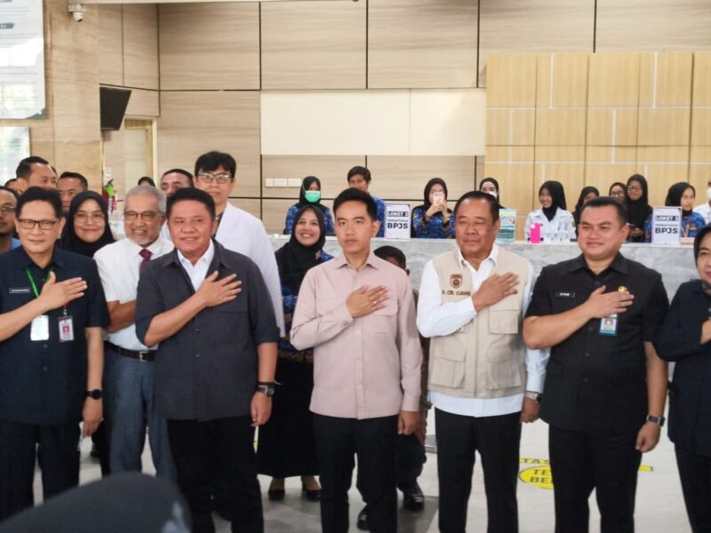 Wagub Sumsel Cik Ujang Dampingi Wapres Gibran Tinjau RSUD Siti Fatimah Palembang, Tekankan Pelayanan Tanpa Beda Pasien
