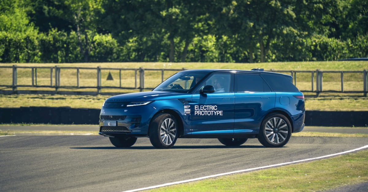Range Rover Sport Electric Muncul Perdana di Goodwood, Harga Mulai Rp 2,1 Miliar
