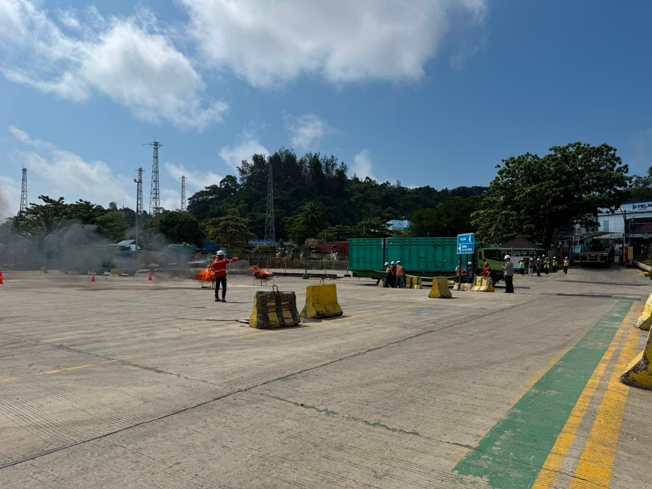 Pelindo Balikpapan Gelar Simulasi Kebakaran di Pelabuhan Semayang, Uji Prosedur Darurat hingga Keamanan