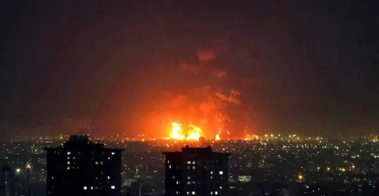 Konflik AS-Iran Memanas, Selat Hormuz Lumpuh: 8 Kapal Melintas, Harga Minyak Dunia Terancam Terguncang