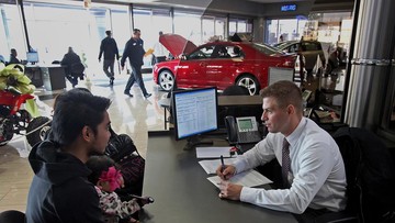 Modus Sales Mobil Minta Transfer ke Rekening Pribadi, Uang Tanda Jadi Rp 5 Juta Raib