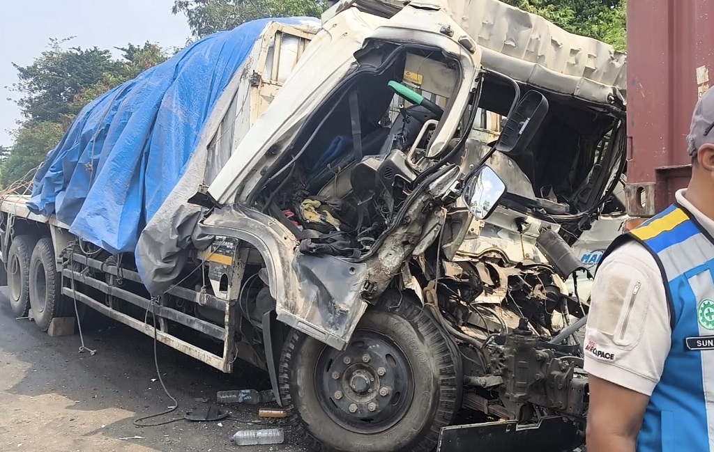 Sopir Truk Tewas dalam Kecelakaan Beruntun di Tol JORR, Polisi Temukan Indikasi Microsleep