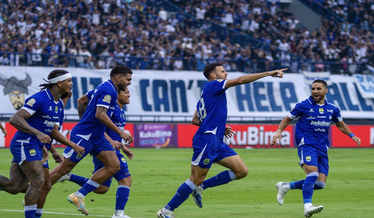 Persib Bandung Ikat Tiga Pemain Asing hingga 2028, Siap Hadapi Empat Kompetisi