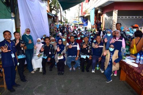 Pelindo Regional 2 Tanjung Priok Skrining TB Gratis untuk 125 Warga, Juga Santuni 100 Anak Yatim