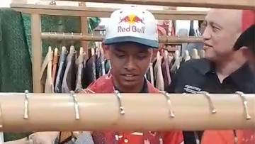 Veda Ega dan Mario Aji Manfaatkan Libur Balap dengan Berburu Batik di Tengah Kerumunan Fans Jakarta