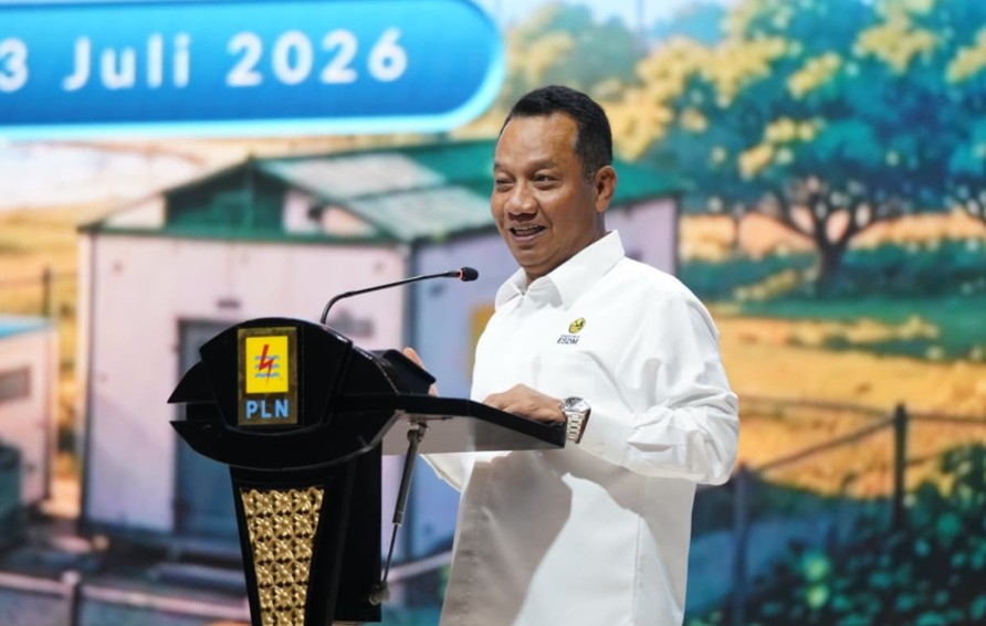PLN Borong Sambung Listrik ke 1.403 Desa, Target 137.000 Rumah Teraliri Tahun Ini