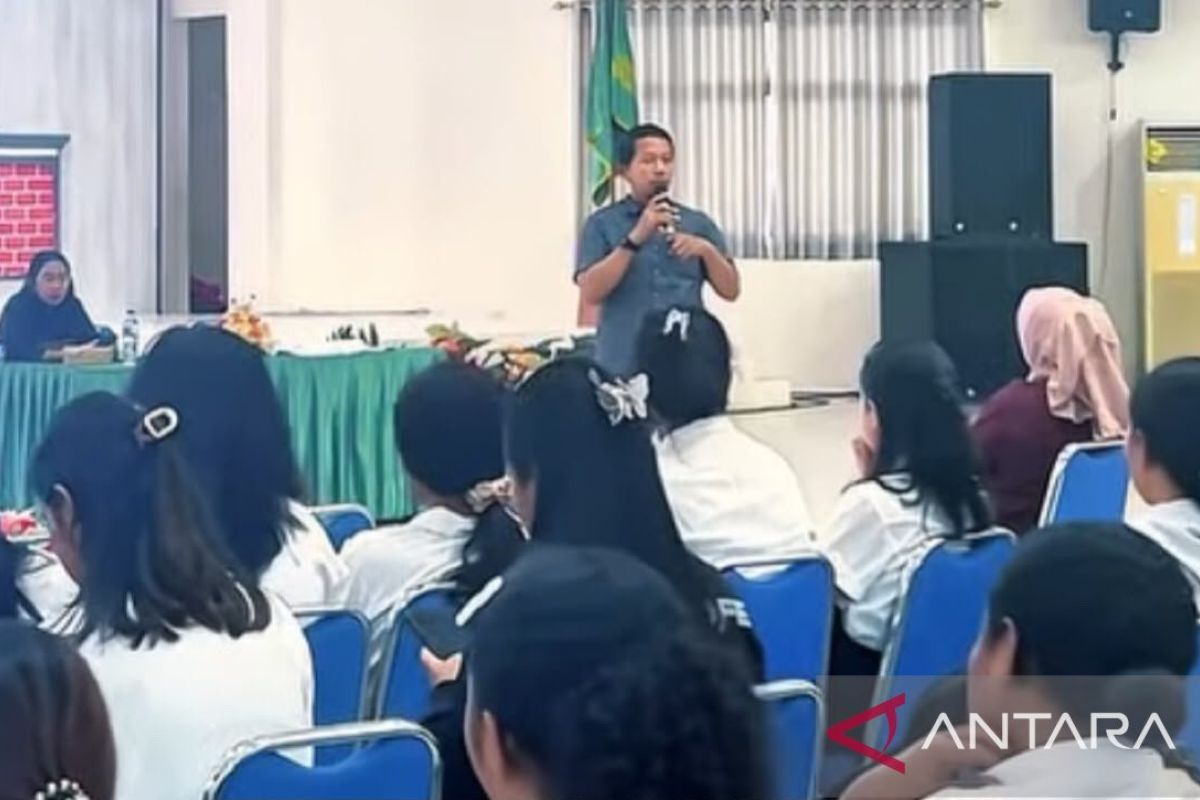 Dispar Maluku Bekali Mahasiswa KKN IAKN Ambon Digitalisasi Wisata dan Harmoni Budaya, Target Smart Tourism 2026