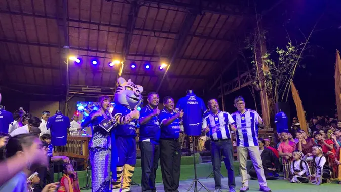Persib Bandung Resmi Kontrak Mariano Peralta Hingga 2028, Diperkenalkan di Saung Angklung Udjo
