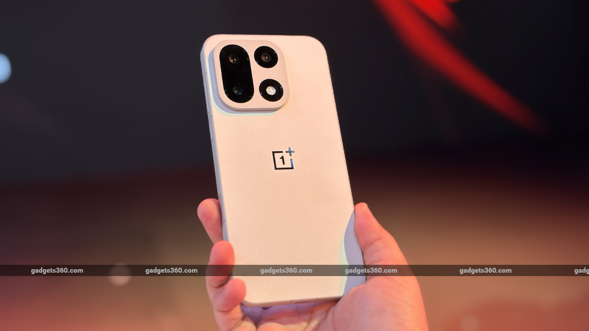 OnePlus 15 hingga Oppo F33 Pro 5G, Ini HP dengan Sertifikasi Tahan Air Paling Tinggi