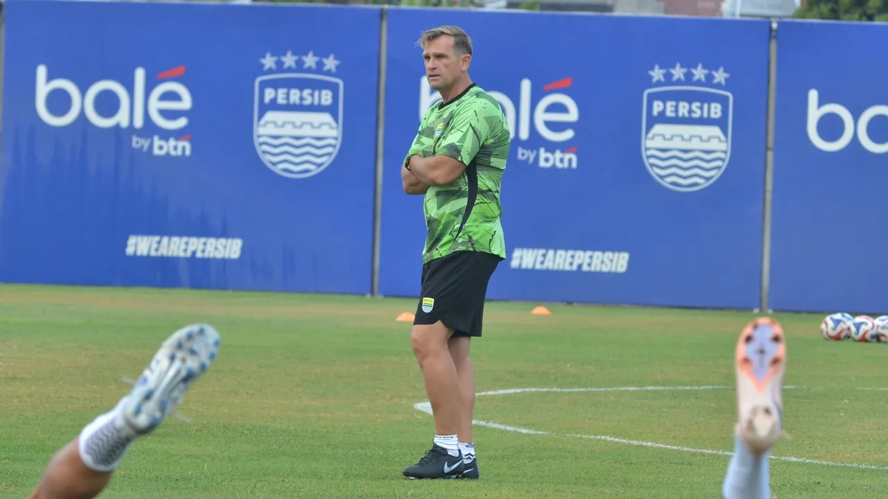 Pelatih Persib Igor Tolic Santai Hadapi Rencana Penghapusan Aturan Pemain U-23 di Super League 2026/2027