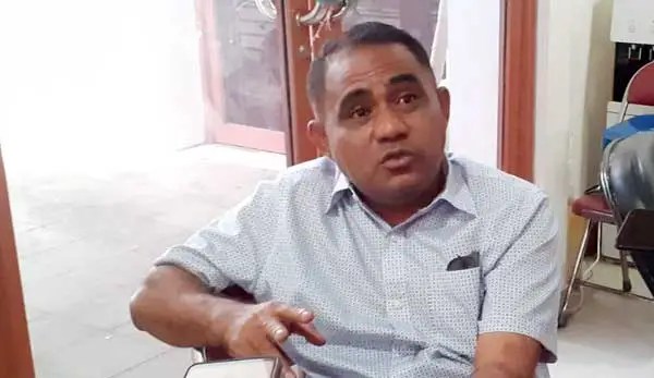 Komisi III DPRD Maluku Peringatkan Kontraktor Perbaiki Kerusakan Jalan Piru–Loki yang Masih dalam Masa Pemeliharaan