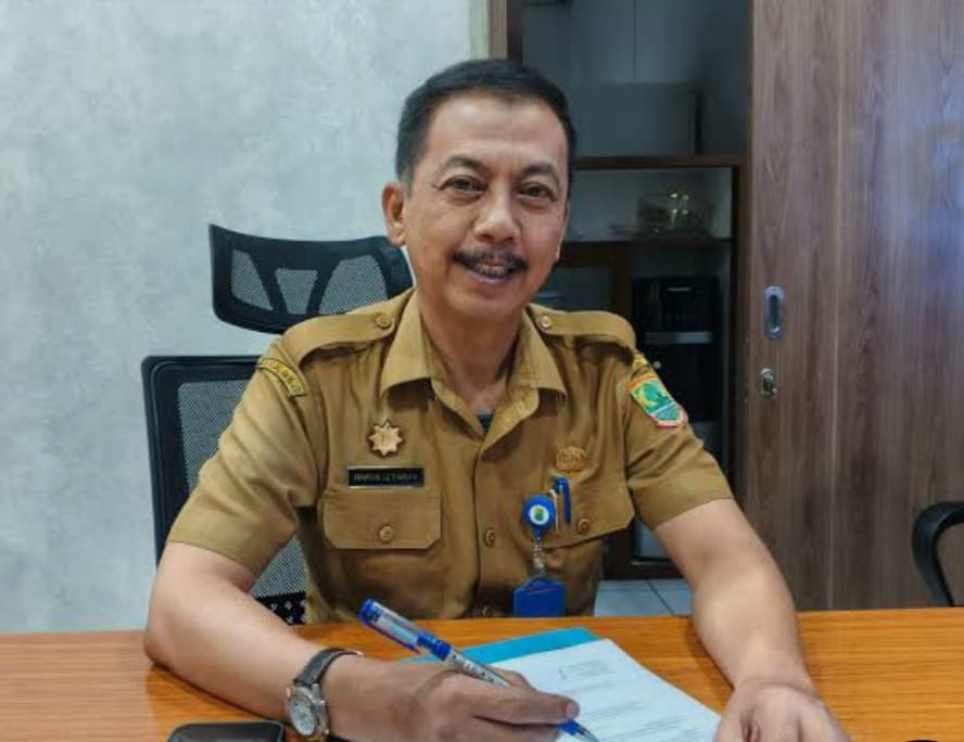 Pemkab Karawang Bagikan LKS Gratis ke Siswa Mulai 23 Juli, Orang Tua Tak Perlu Beli Sendiri