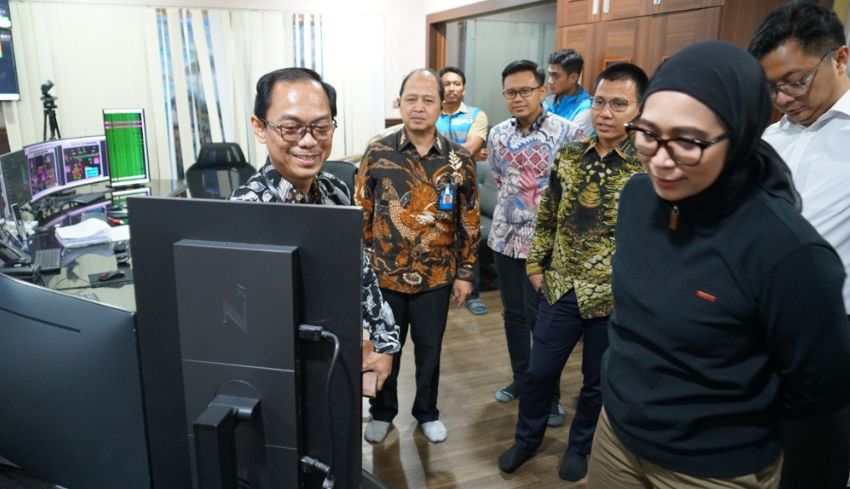 PLN Uji Coba Sistem Jaringan Cerdas di Bali, Potensi Panel Surya Atap Tembus 500 MW