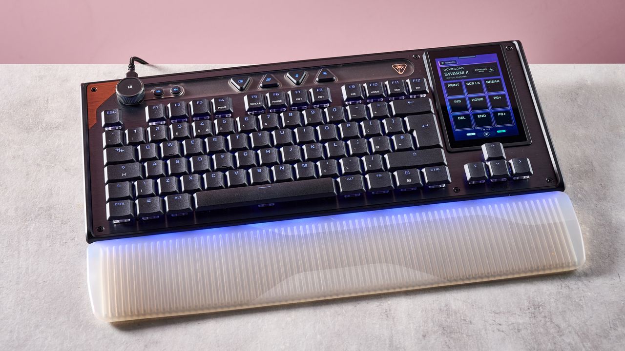 Review Turtle Beach Command Series KB7: Keyboard Gaming TKL Layar Sentuh, Hall Effect, Harga Rp 3,3 Juta