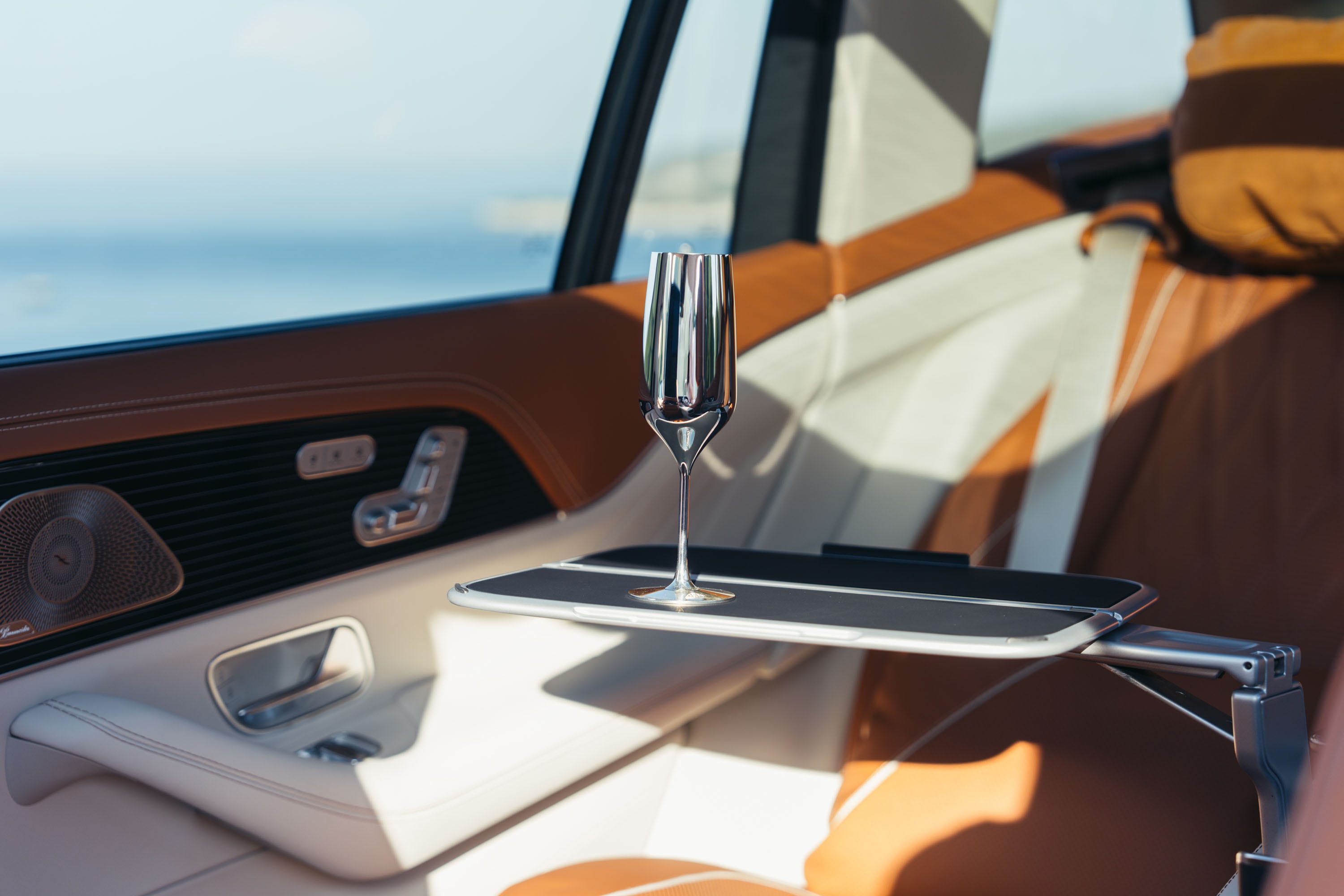Interior Mercedes-Maybach GLS680 2027 Bocor: Material Mewah dan Jok Ala Spa di SUV Termahal