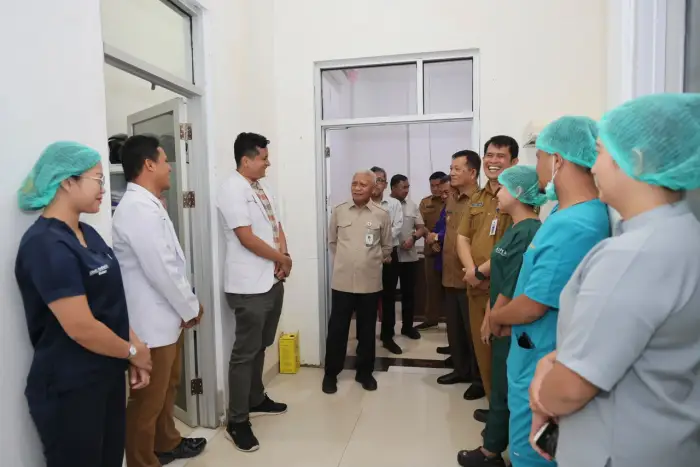 Wagub Sumut Surya Tinjau RSUD Tafaeri Nias Utara, Dengar Keluhan Soal Minimnya Tenaga Kesehatan hingga Ambulans Jenazah