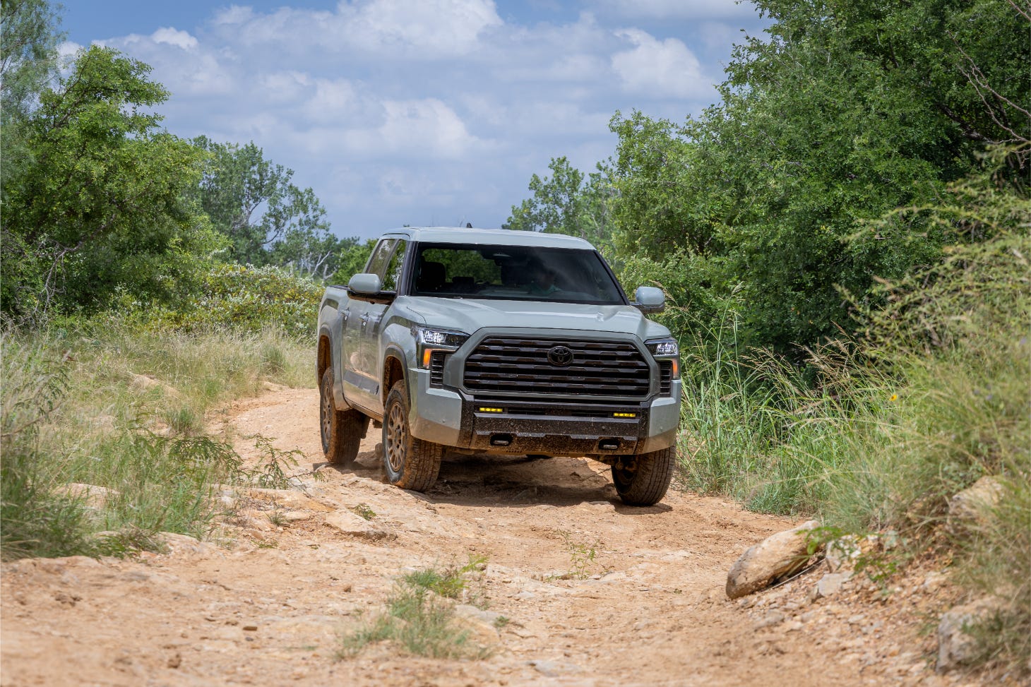 Toyota Tundra Trailhunter 2027 Terlihat dari Berbagai Sudut, Pesaing Ford F-150 Tremor Makin Garang