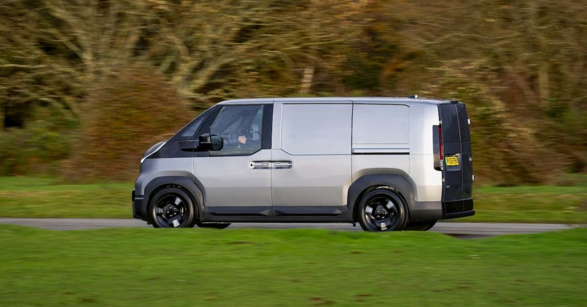 Kia PV5 Cargo High Roof Tertangkap Kamera, Tingginya Lebih 29 Cm dari Versi Standar