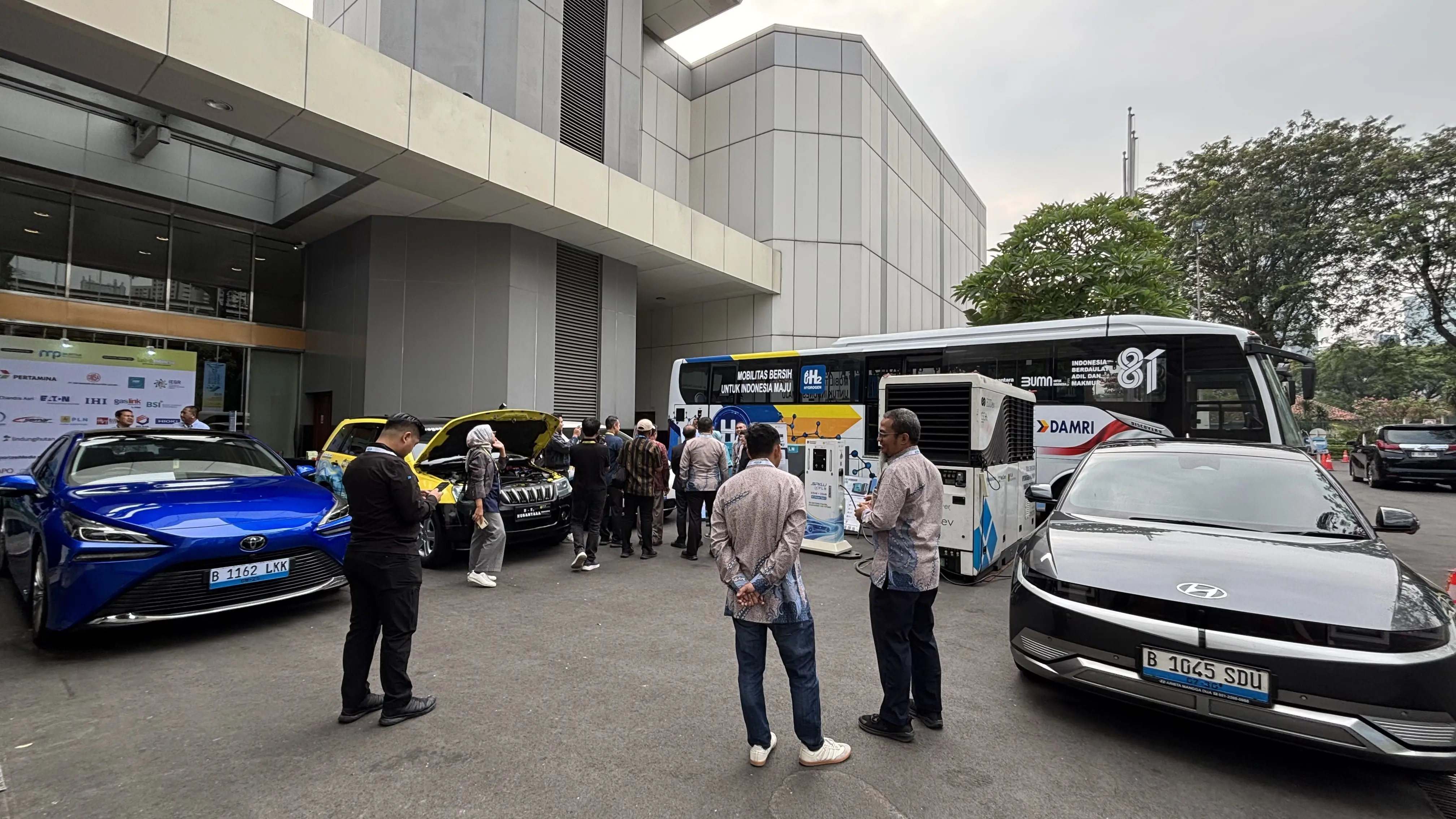 Menteri ESDM Yakin Hidrogen Bakal Jadi Pesaing Utama Mobil Listrik dalam 5-10 Tahun ke Depan