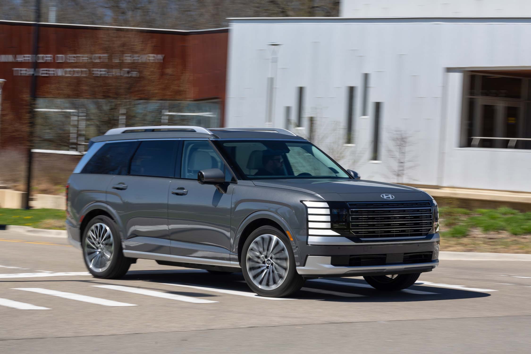 Review Hyundai Palisade Hybrid 2026: SUV Hybrid Rp 1 Miliar yang Nyaman, Tapi Kurang Lincah