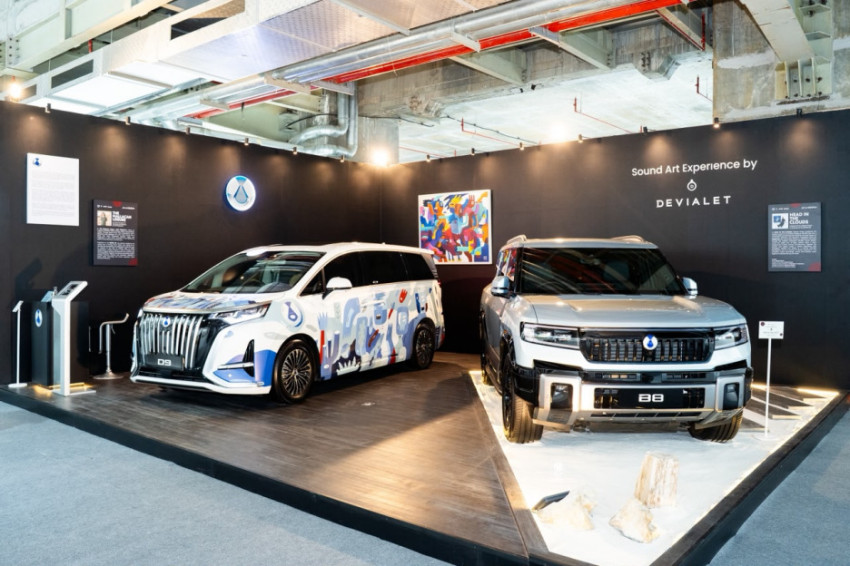 DENZA Pamer di ArtMoments 2026: Strategi Branding Bukan Jualan Mobil