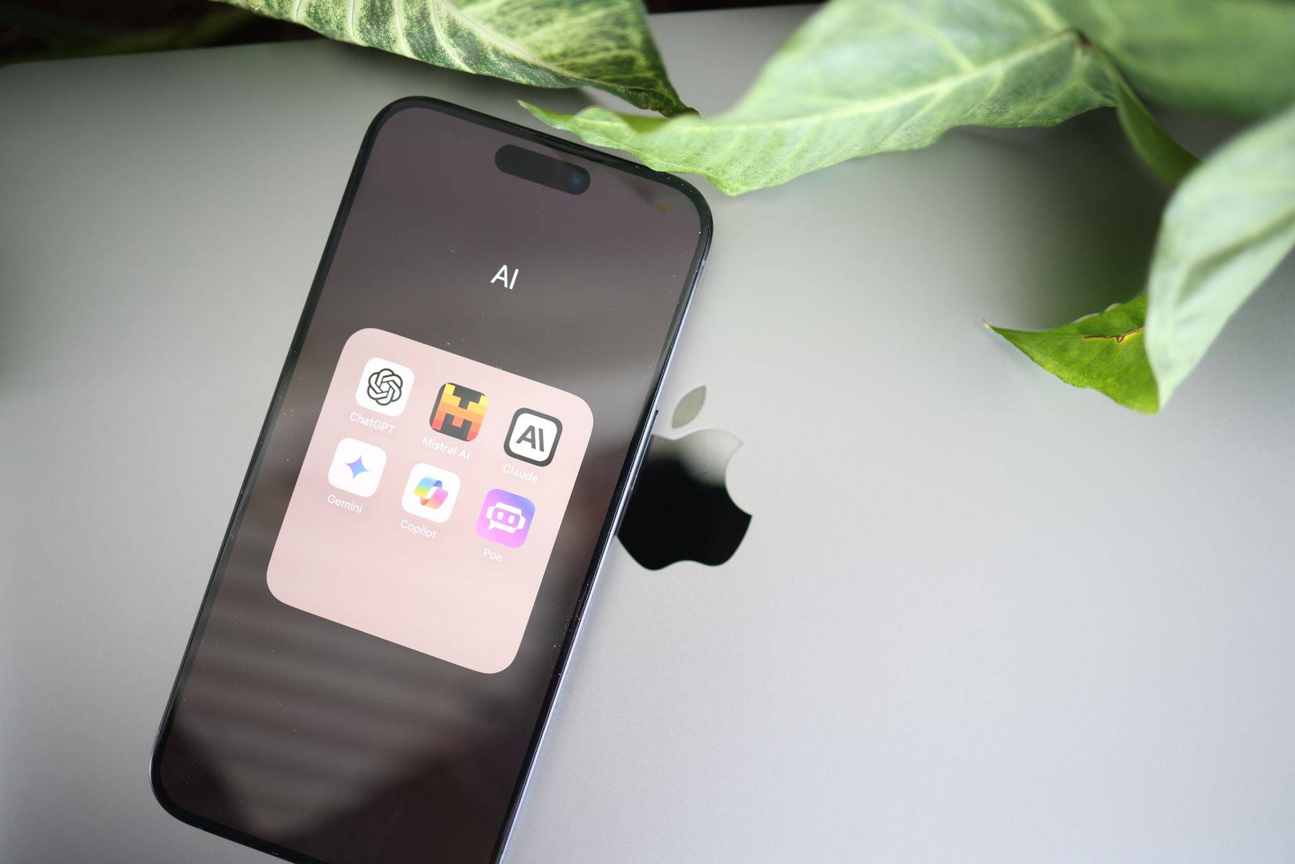 10 HP dengan AI On-Device 2026: Bisa Jalan Tanpa Internet, Tapi Jangan Beli Sekarang