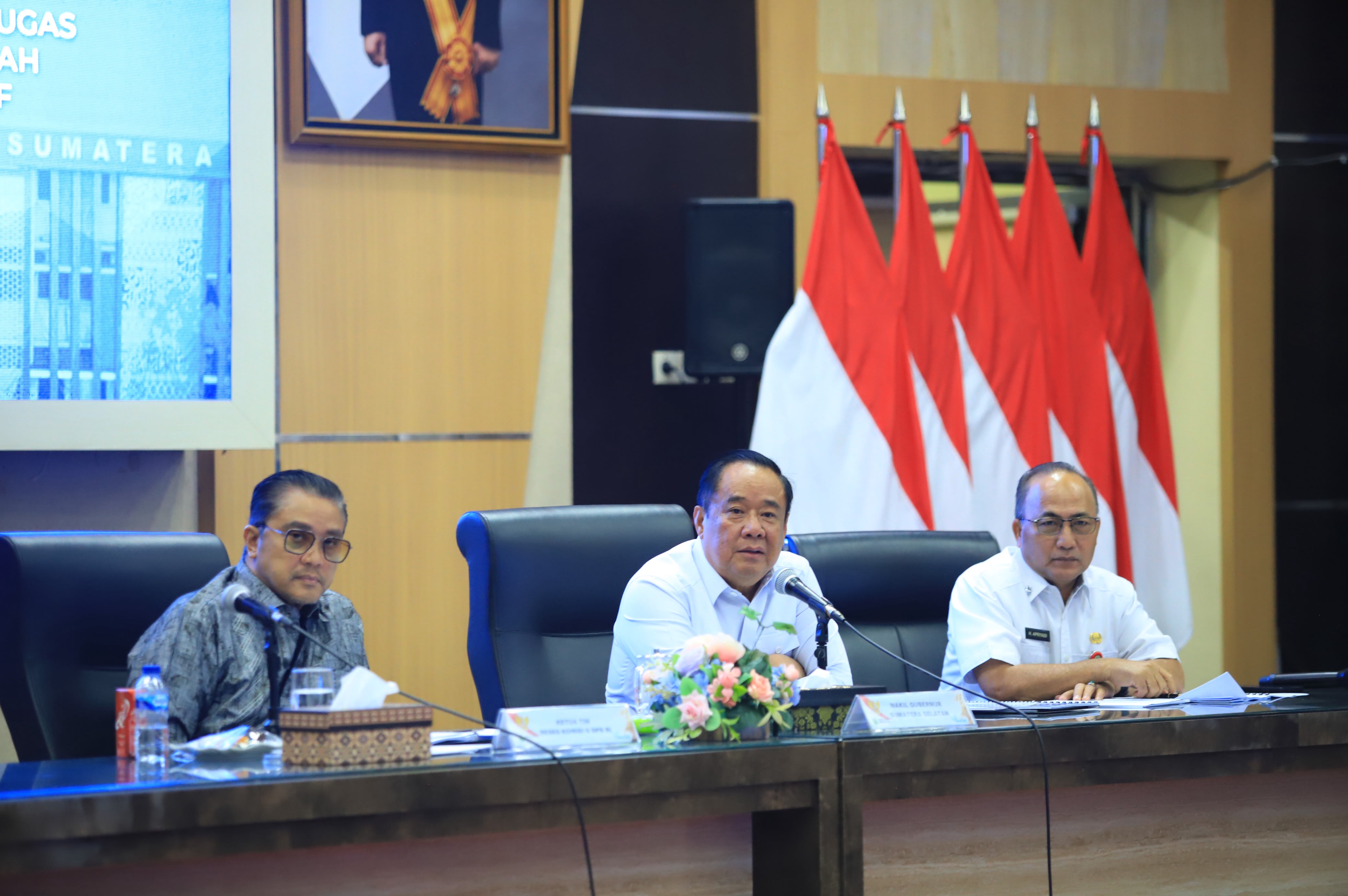Wagub Sumsel Cik Ujang Paparkan Capaian Pembangunan dan Potensi Daerah ke Komisi II DPR RI di Palembang
