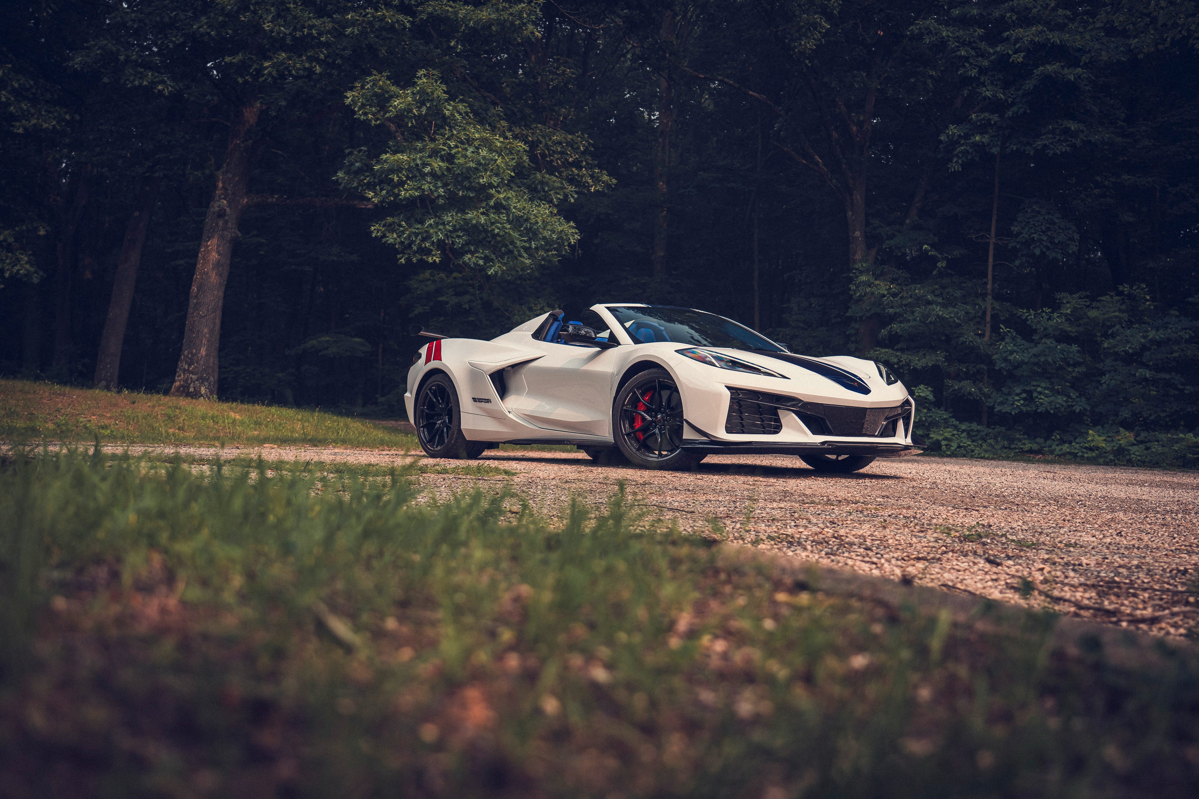 Chevrolet Corvette Stingray dan Grand Sport 2027 Meluncur dengan V-8 Baru 535 dk, Varian Hybrid 721 dk