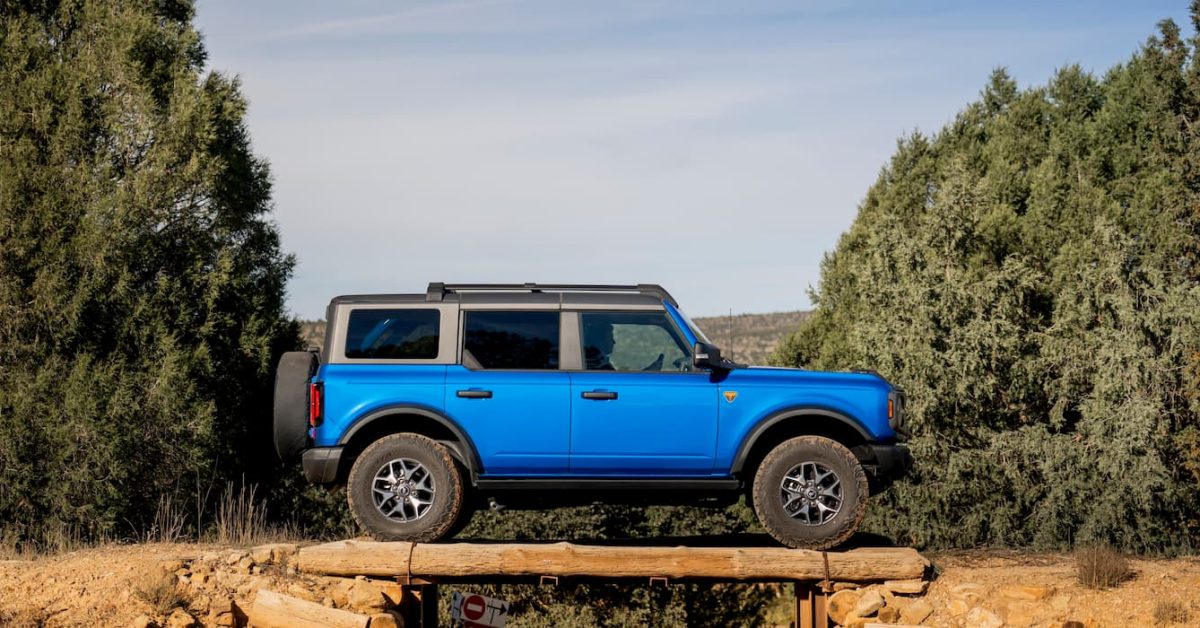 Ford Gandeng Geely Produksi Crossover Listrik di Spanyol, Bronco Kompak Baru Ikut Menyusul