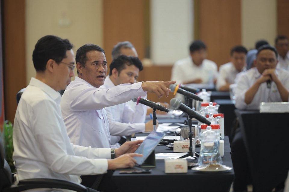 Mentan Amran Perintahkan Usut Tujuh Perusahaan yang Diduga Tolak Serap Tebu Petani
