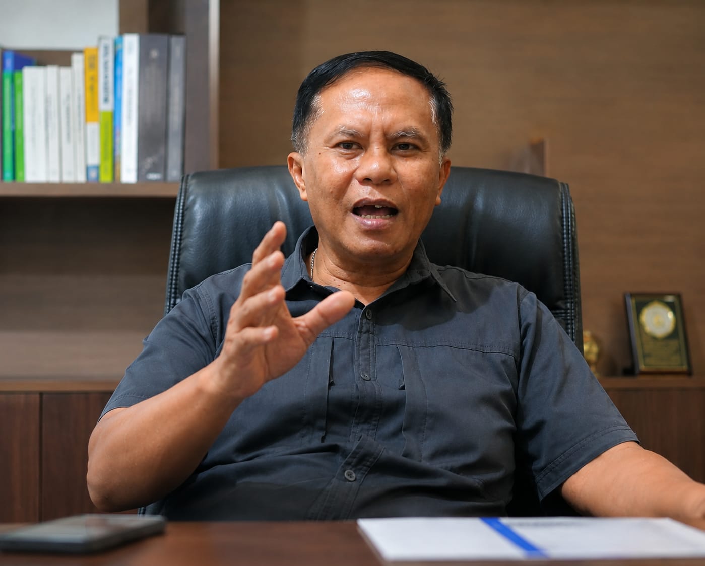 DLHK Sumedang Siram Tanaman Setiap Hari saat Kemarau, Libatkan Damkar dan BPBD untuk Jaga Ruang Hijau