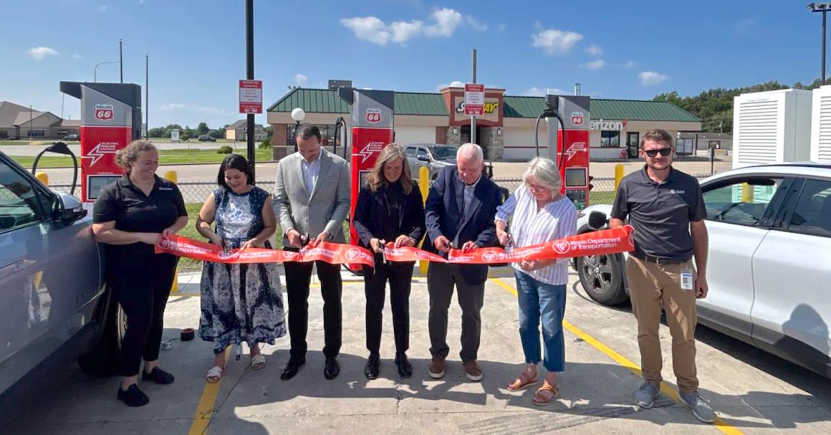 Stasiun Pengisian Kendaraan Listrik Pertama di Illinois Dibiayai Dana Federal, Ini Target Pengisian Daya 350 kW