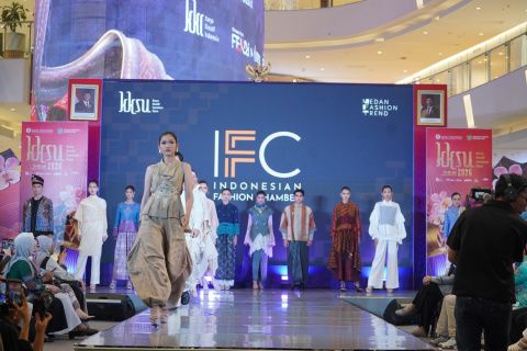 163 Desainer UMKM Sumut Tampilkan 521 Koleksi Wastra Modern di Medan Fashion Trend 2026, dari Ulos hingga Songket