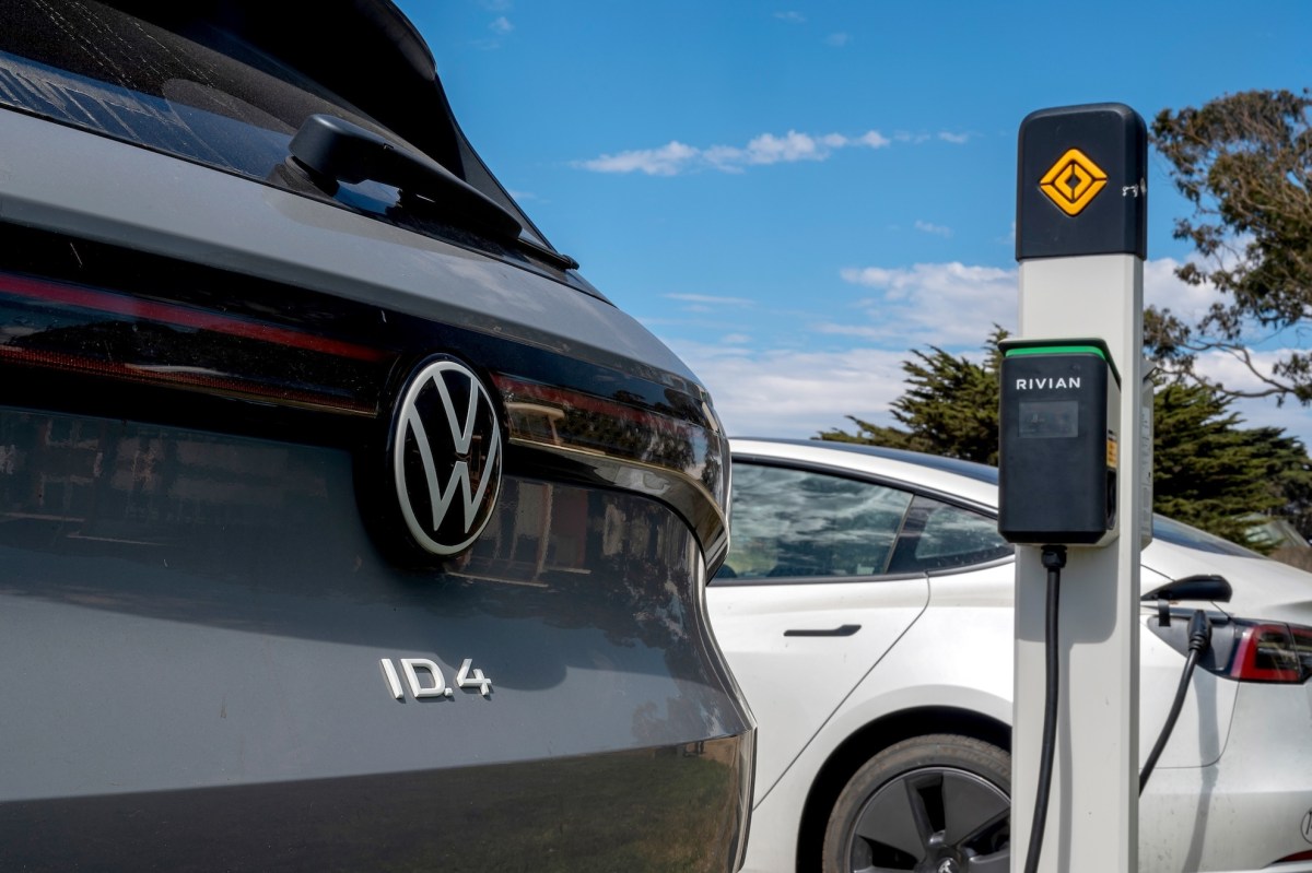 Insider Trading Joint Venture Rivian-VW, Dua Insinyur Volkswagen Raup Untung Rp5 Miliar