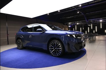 Test Drive BMW iX3: Kabin Mewah dan Handling Slalom Stabil Bikin Takjub