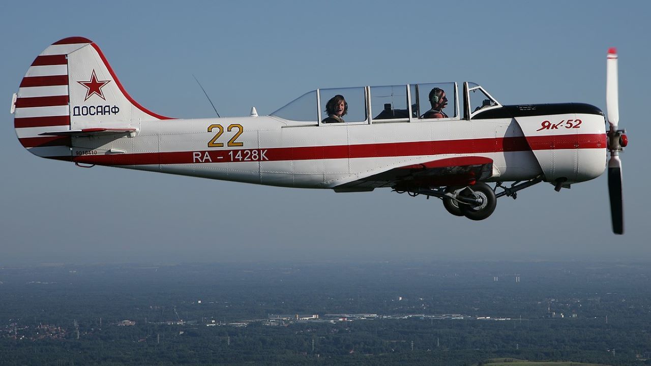 An-2 dan Yak-52 Disulap Jadi Peluncur Drone FPV, Usia 80 Tahun Tak Jadi Halangan