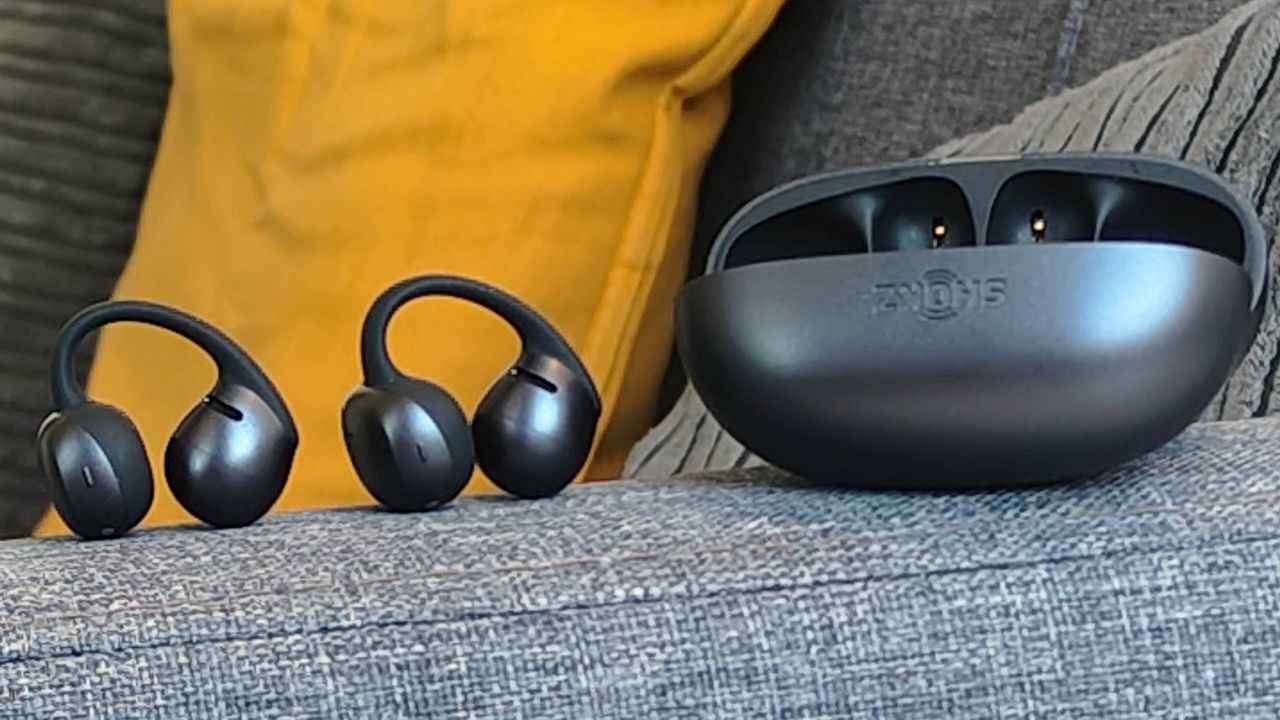 Shokz OpenDots Air: Earbuds Clip-On Rp2,1 Juta dengan Suara Open-Ear Solid dan Baterai 9 Jam