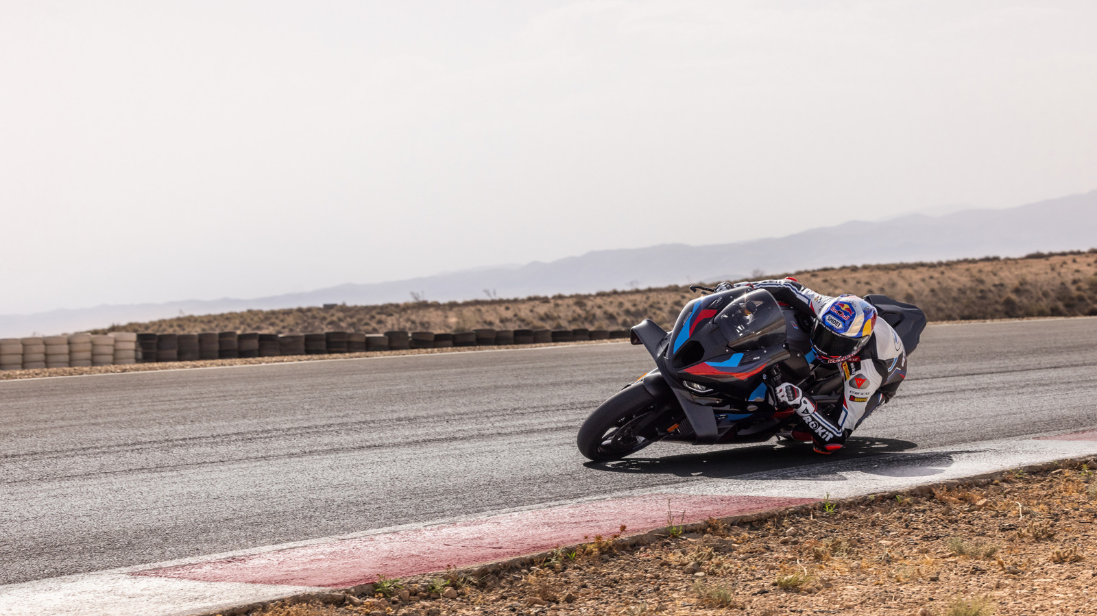Video Inside Engine BMW S1000RR di 14.000 rpm: Katup Bergerak 233 Kali per Detik