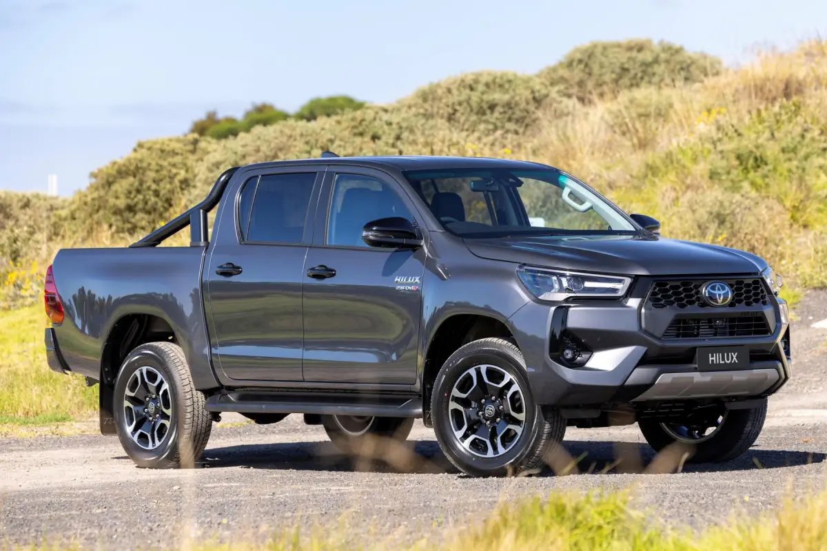 Harga Bekas Toyota Hilux 2024 Masih Stabil, Tapi Wajib Cek Tiga Hal Ini Sebelum Beli