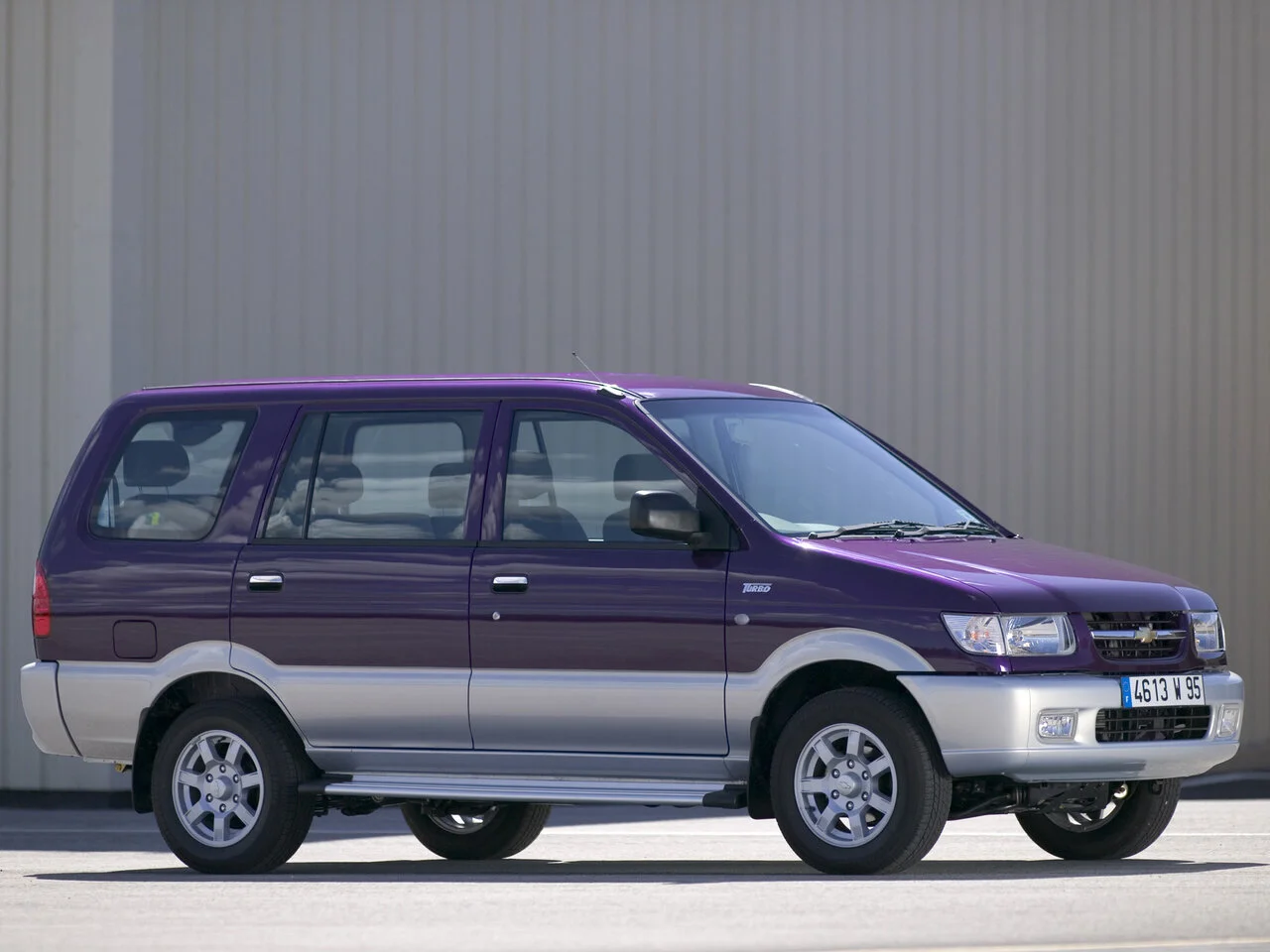 Toyota Kijang hingga Kia Carnival: 8 Mobil Bekas Keluarga Rp30 Jutaan yang Masih Layak Dibeli