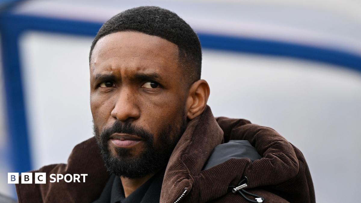 Woking Akhiri Kerja Sama dengan Jermain Defoe Usai Empat Bulan, Direktur Ungkap Kekhawatiran Internal