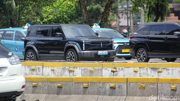 Insentif Mobil Listrik di Jakarta: 78% Pemilik Punya Mobil Kedua, Pemprov Kehilangan Rp 2 Triliun