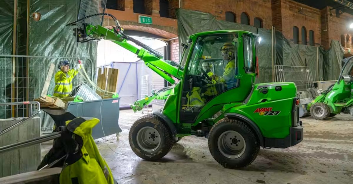 Avant Tecno e727 Electric Wheel Loader Resmi Meluncur, Angkat Beban 1,4 Ton dengan Baterai 27 kWh