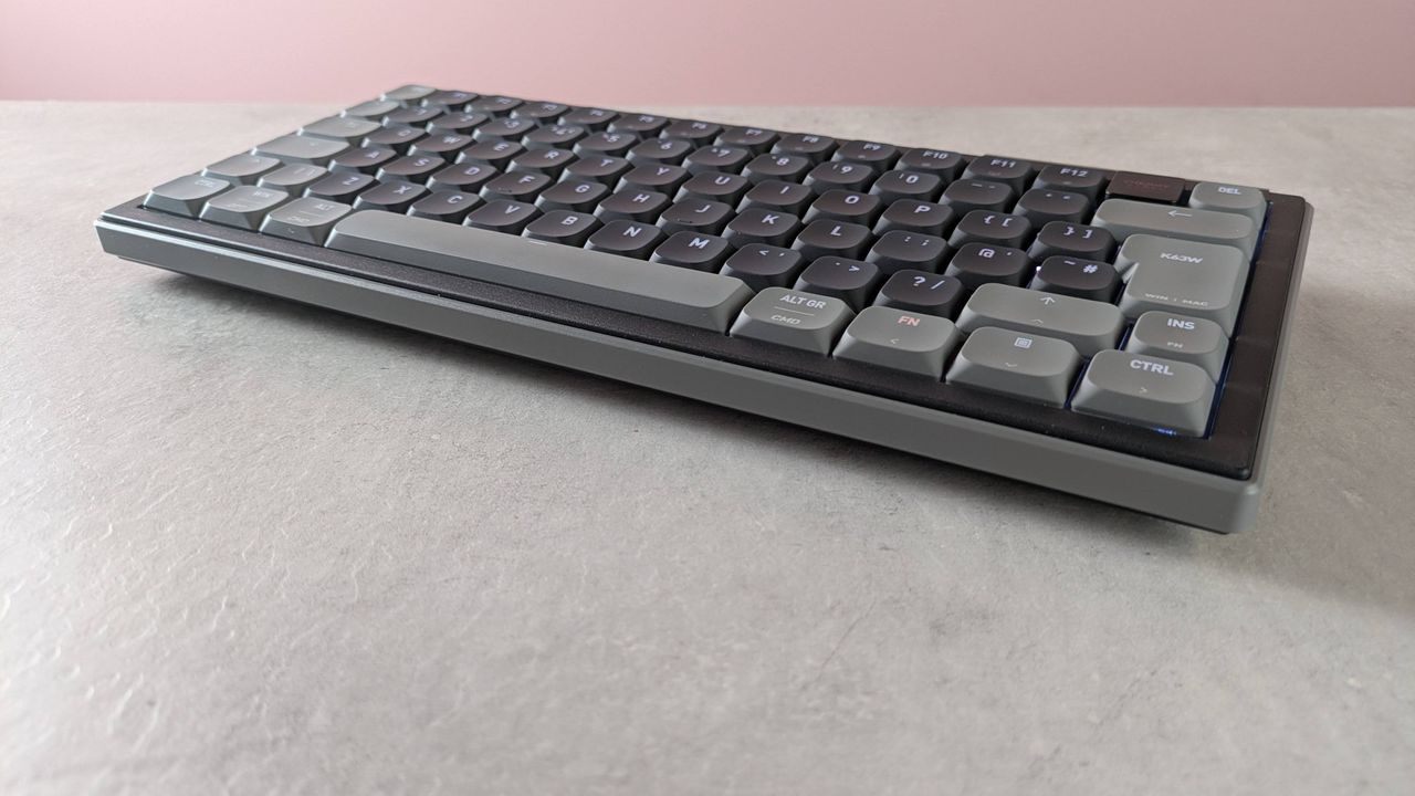 Cherry XTRFY K63W Pro Review: Keyboard Gaming Compact Tipis Rp2,8 Juta dengan Mod Tap dan UWB