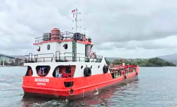 Pertamina Kirim 63 Kiloliter BBM ke Banda Neira, Pasokan Dijamin Aman 25 Hari