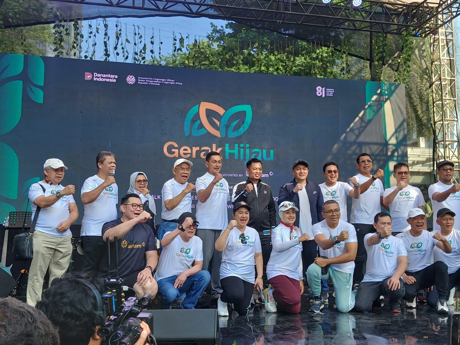 Kolaborasi di CFD Sudirman: ANTAM Bagi 5.000 Bibit Mangrove hingga Ajak Warga Kelola Sampah