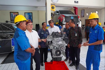 Toyota Donasikan Mesin 2TR dan 2GD ke Dua SMK di Bali, Perluas Program Vokasi ke 34 Sekolah